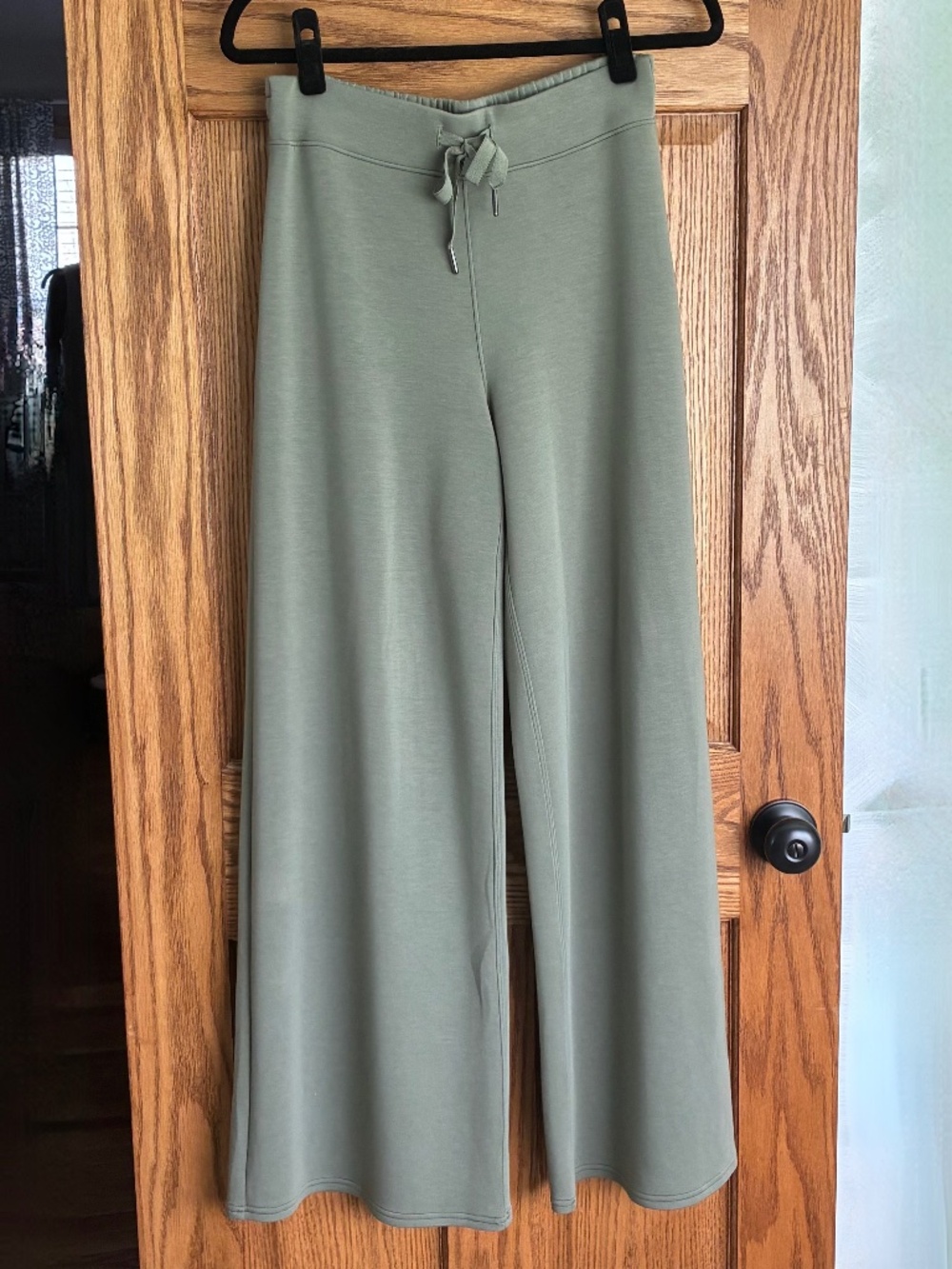 Spanx Air Essentials Wide Leg Pants - Sage Green - Medium